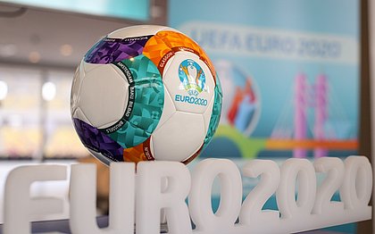 Uefa faz lambança no Twitter com o nome da Euro, adiada para 2021