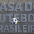 Futebol brasileiro está "seguro, controlado e responsável, com todas as condições de continuar", diz CBF