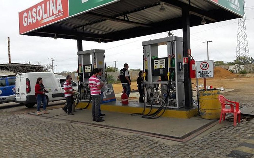 postos de combustíveis, fraude, diesel, gasolina, adulteração de bombas, diesel adulterado, bombas de combustível, projeto, lei, flogão elite, flogao, elite postos de combustíveis, fraude, diesel, gasolina, adulteração de bombas, diesel adulterado, bombas de combustível, projeto, lei, flogão elite, flogao, elite