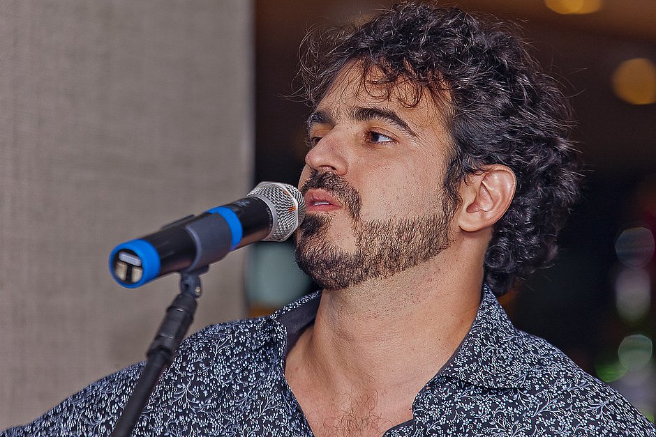 Gabriel Póvoas lança música em homenagem a Jorge Portugal no Sarau do CORREIO