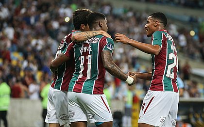 Jogadores do Fluminense festejam classificação na Copa Sul-Americana