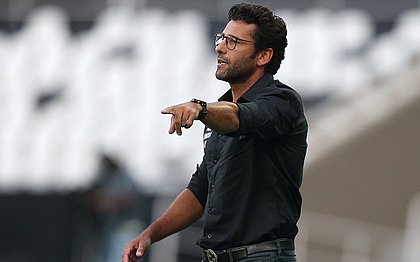 Botafogo confirma Alberto Valentim como novo técnico