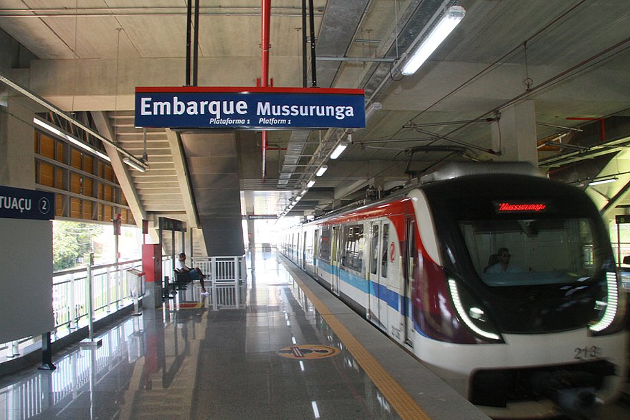Resultado de imagem para fotos do metro de salvador