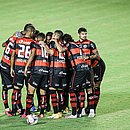 Jogadores do Vitória durante a partida contra o Botafogo-SP