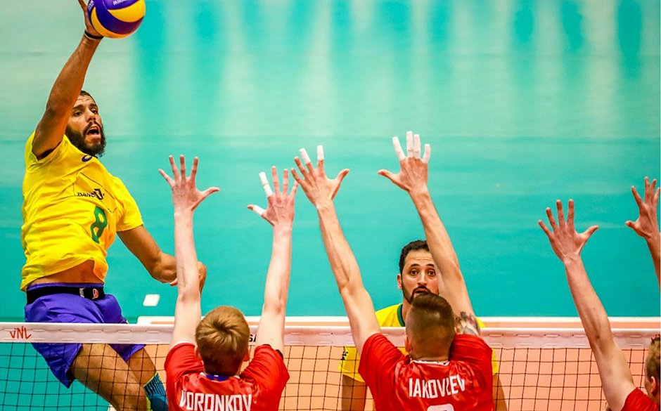 Seleção masculina de vôlei vence Rússia e lidera Liga das Nações Seleção masculina de vôlei vence Rússia e lidera Liga das Nações