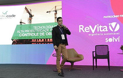 Diego apresentou o case da ConstruCODE em um pitch no seminário Sustentabilidade do Agora