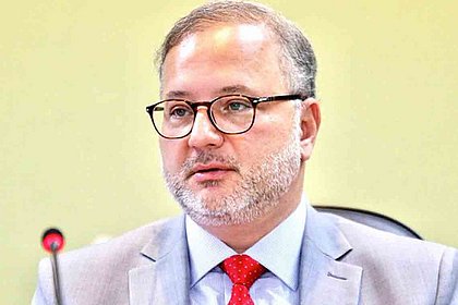 Secretário de Saúde da Bahia, Fábio Vilas-Boas testa positivo para covid-19