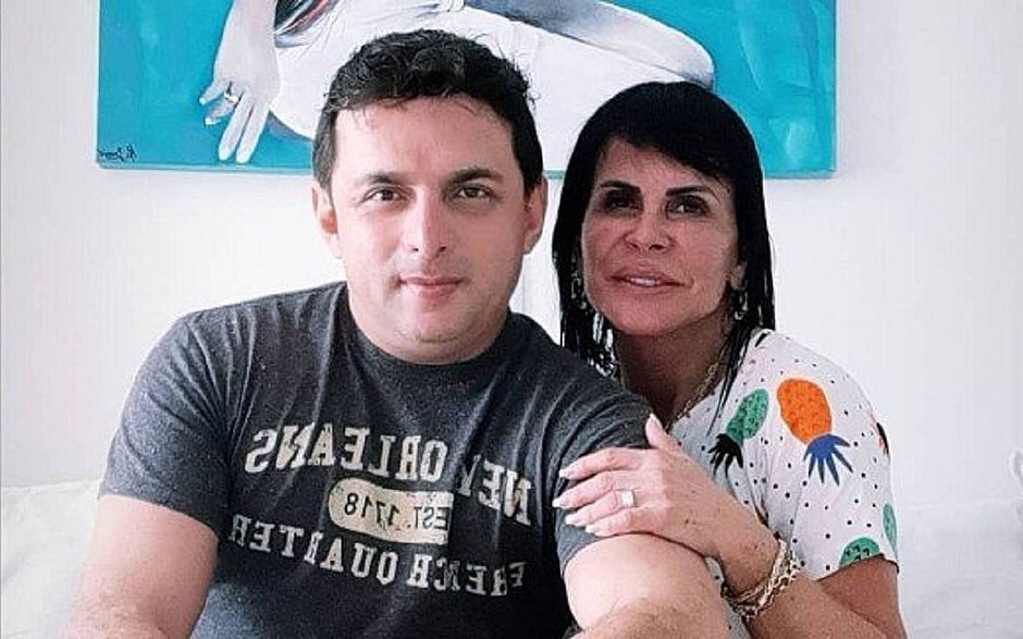 Rumo ao 18º casamento: Gretchen anuncia que está noiva de ...