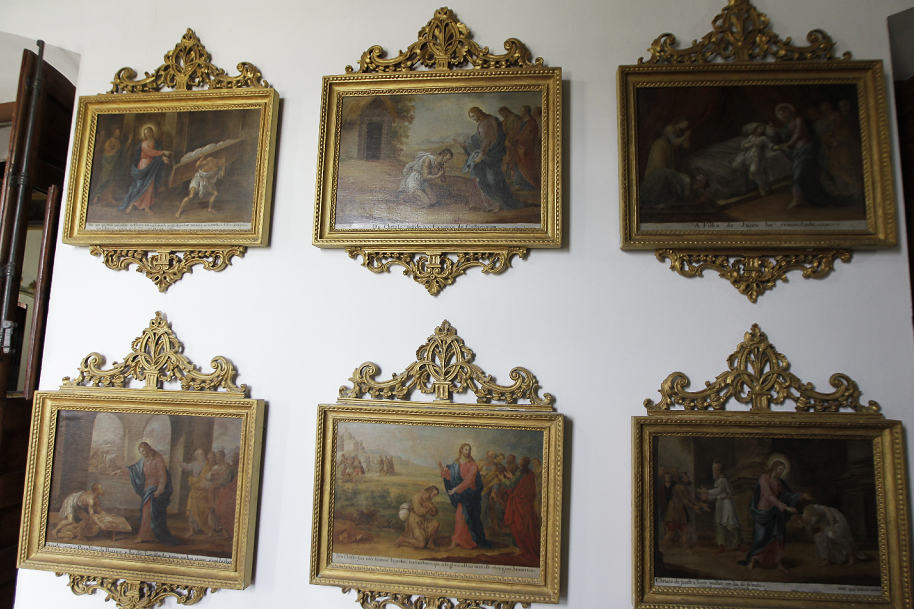 Telas da primeira Escola Baiana de Pintura, dos séculos XVII e XIX