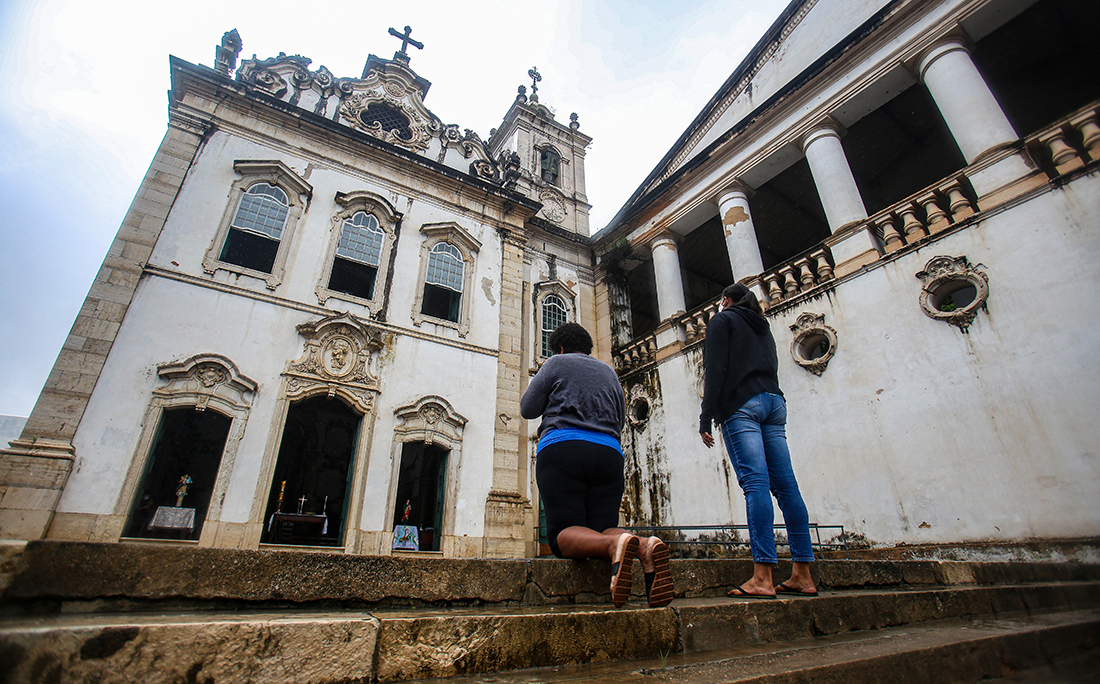 Houve também quem se arriscasse fora do carro.
