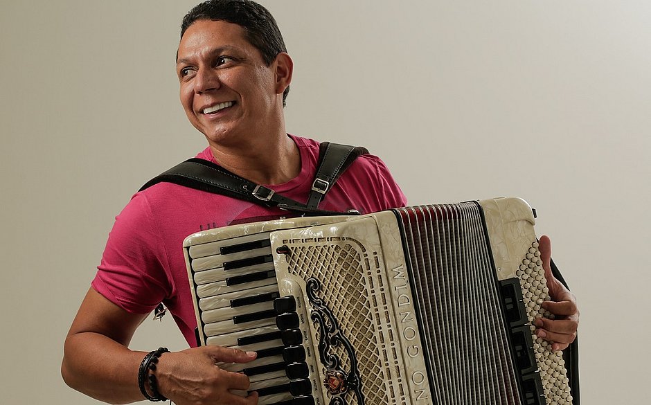 Targino é um dos forrozeiros que estará presente no podcast