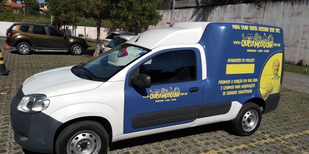 Carro do projeto vai buscar doações e dia, horário e local agendados