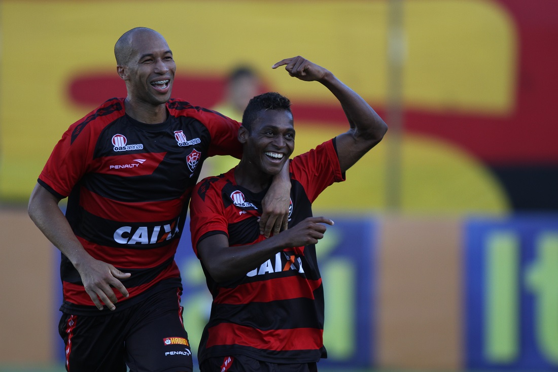 Dinei e Marquinhos jogavam no Vitória em 2013, melhor ano de um time nordestino nos pontos corridos