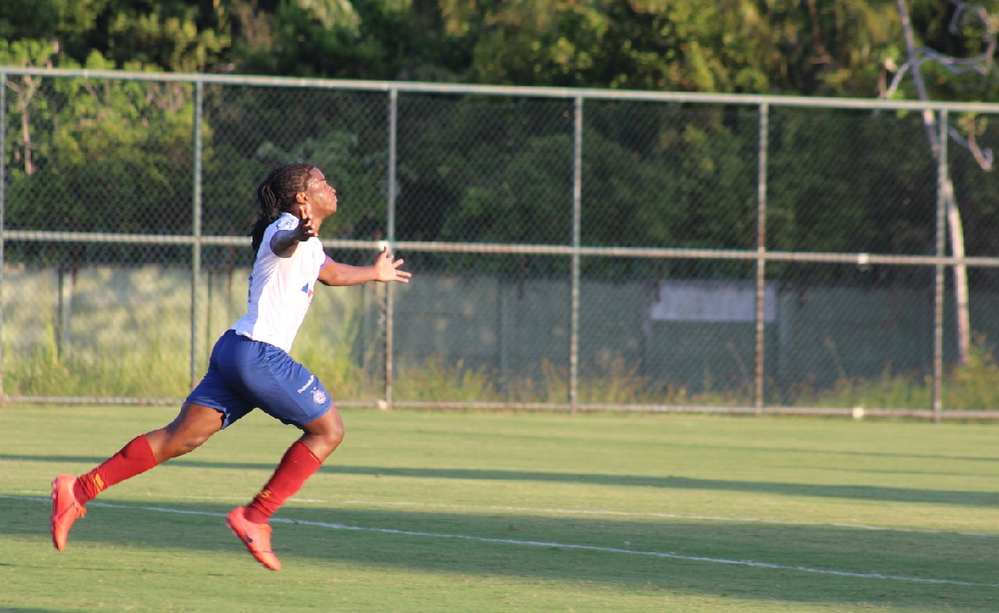 Gol que deu triunfo ao Bahia saiu nos últimos minutos da partida