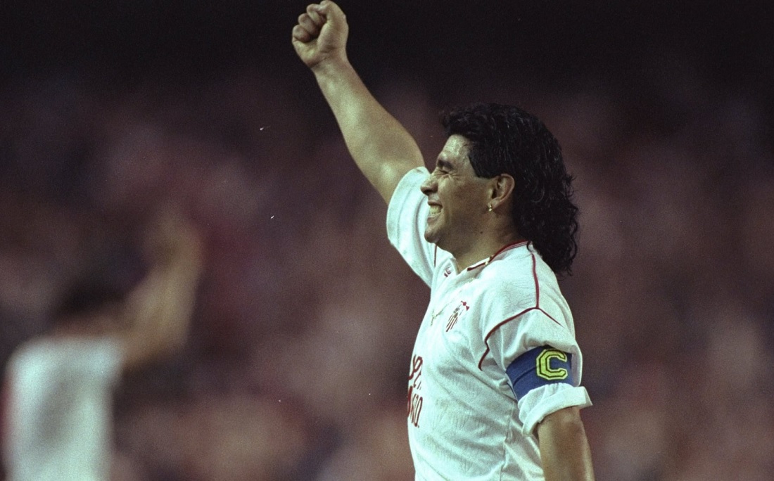 Maradona também passou pelo Sevilla, entre 1992 e 1993
