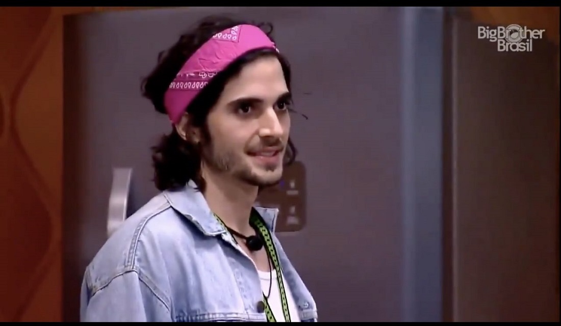 Fiuk ao ouvir Juliette chamando-o de namorado
